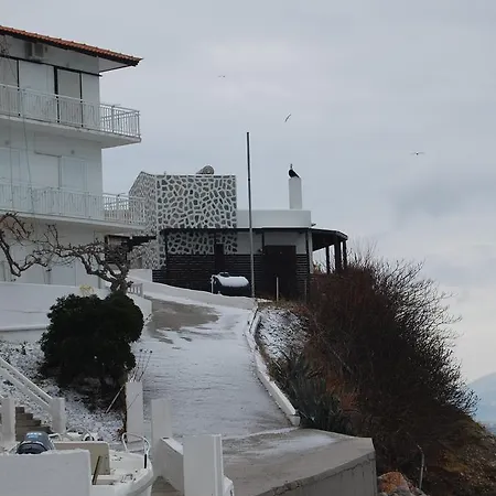 Asmini Pefki (Evia)