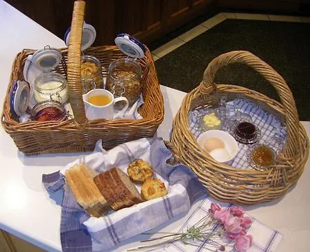 Semesterbostad Asmini *