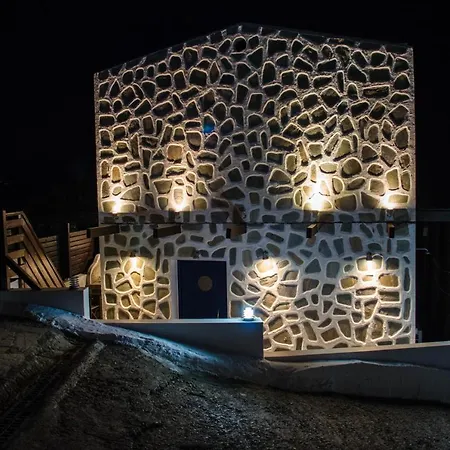 Asmini Pefki (Evia)
