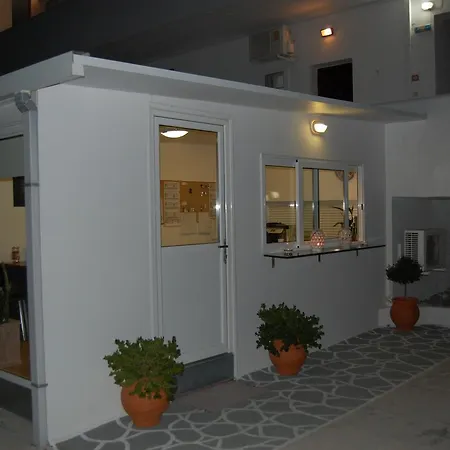 Asmini Pefki (Evia)